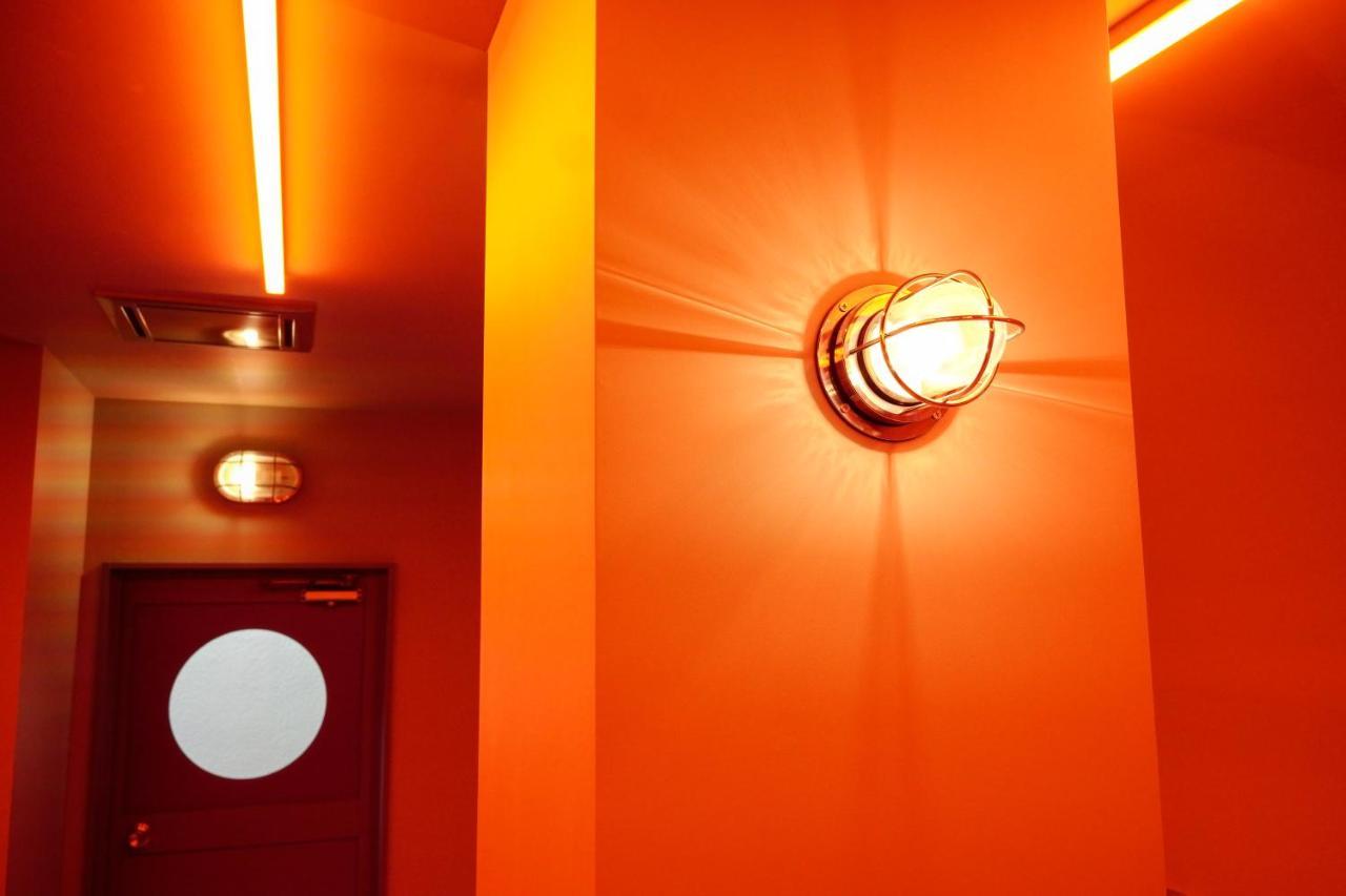 Hotel Red Submarine Kure Exterior foto